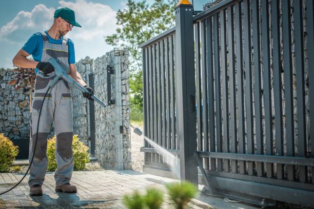 Animal Enclosure Cleaning in Fairfield, IA
